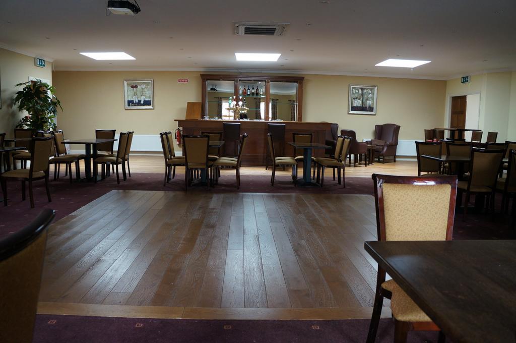 Jacksons Restaurant And 3*